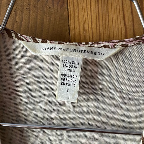 DVF wrap dress size 2 - Picture 2 of 4
